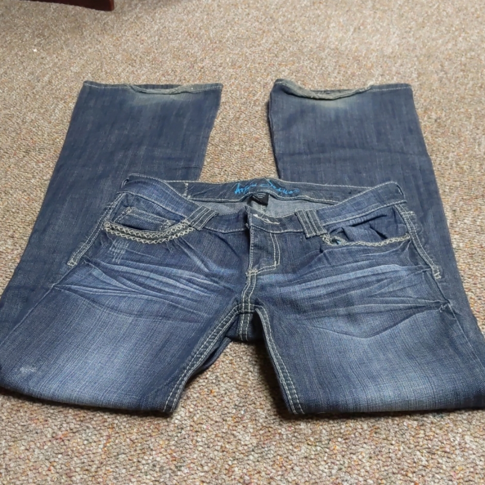 Juniors jeans
